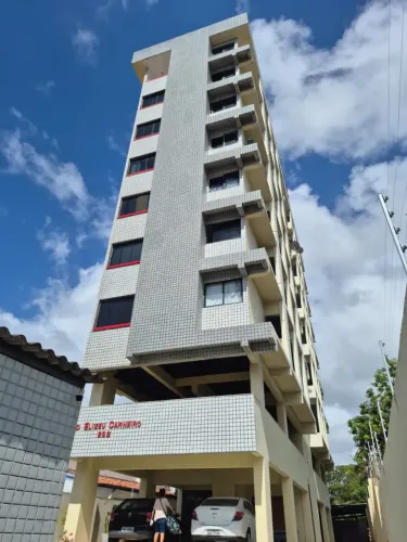 Oferta!! Apartamento 2/4 Suite 90m² + Dependência C/ Elevador No Residencial Eliseu Carnei