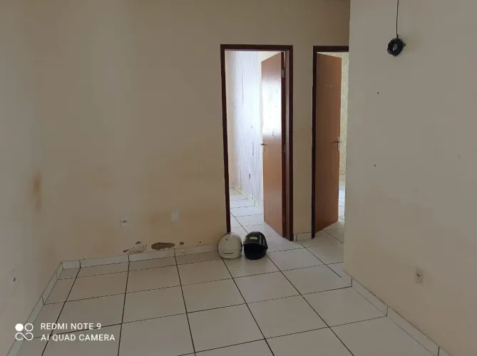 Vende-se casa