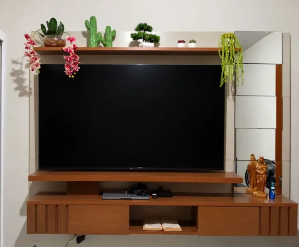 Televisão TCL 65 polegadas 