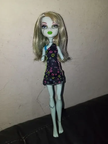 Monsters highs Frankie Stein 