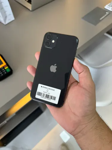 iPhone 11 64 gigas semi novos 