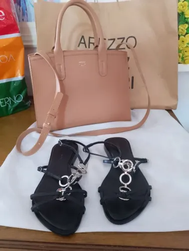 Bolsa e sandália Arezzo