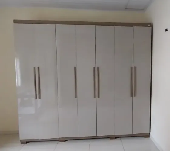 Guarda-Roupa Casal 7 Portas de Bater 6 Gavetas Internas MDP - 255,6cm de Largura