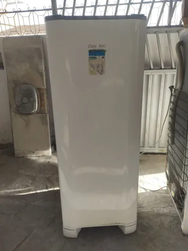Geladeira seminova