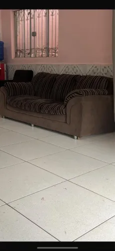 Vendo sofá 3 lugares 300,00