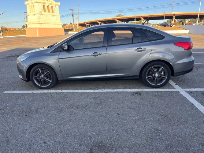 Ford Focus Fastback Se/se Plus 2.0 Flex Aut. 2016