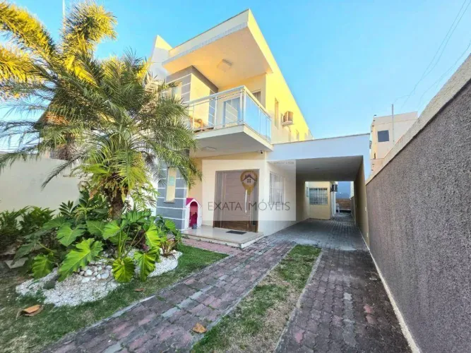 Casa 4 quartos com piscina perto da praia de Costazul, Rio das Ostras/RJ