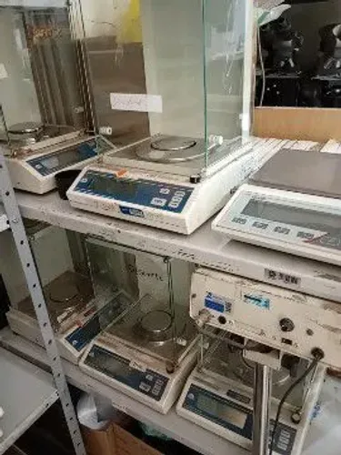 Balanças de precisão laboratório lote