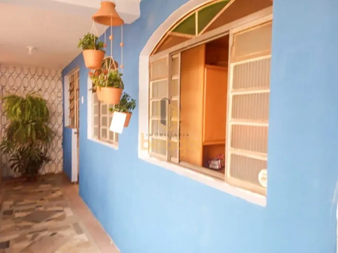 CASA | 4 QUARTOS | + 2 KITNETS | JOÃO PINHEIRO