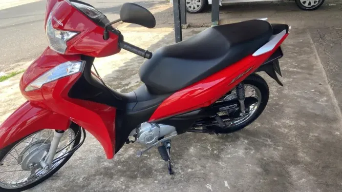 Vendo moto Honda biz 110i 
