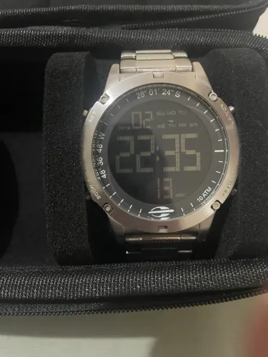 Relógio Mormaii Pulseira de Aço Original Digita Residência até 200metros a prova d?água 