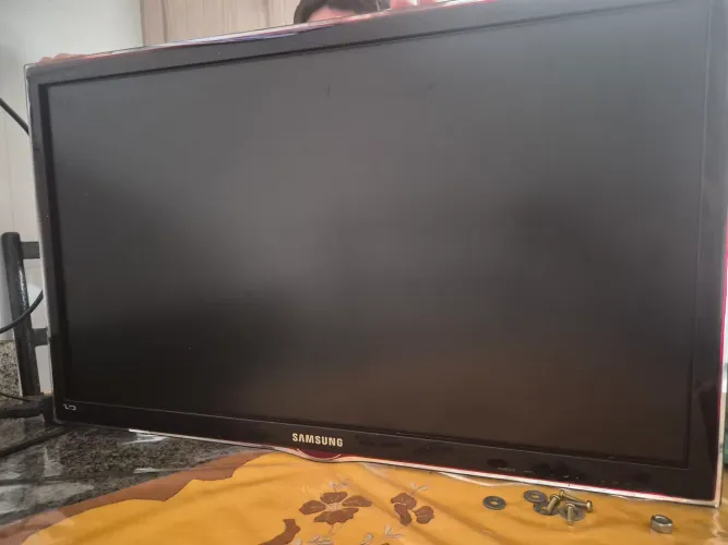 Tv Samsung 27'