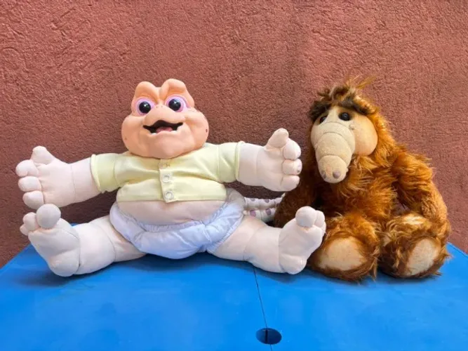 Baby Sinclair Família Dinossauro Disney Hasbro 1991 + Alf 1986 mimo