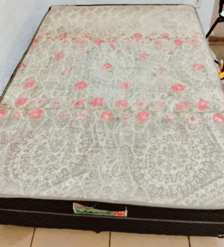 Cama casal box - usada