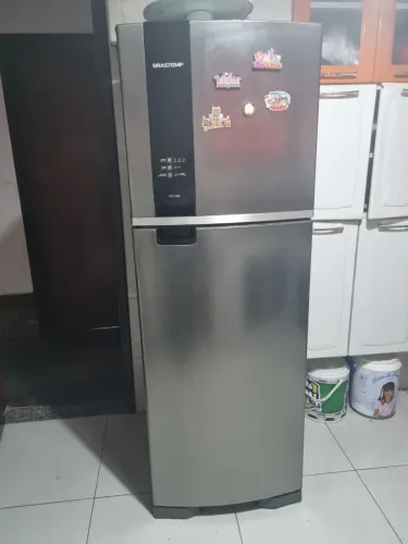Geladeira frost free 