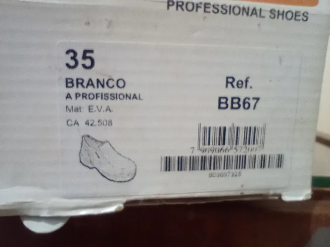 Calçado profissional antiderrapante 