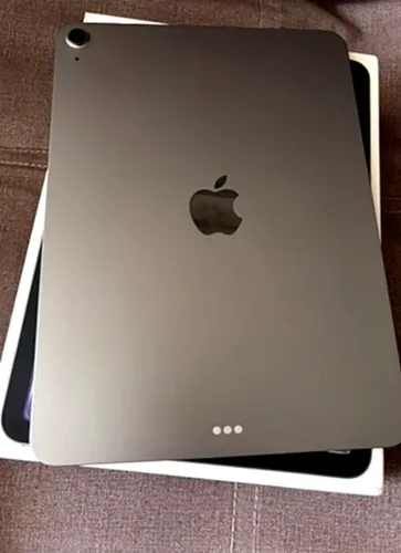 iPad Air M4 11" 256GB Cinza-espacial - Impecável, caixa e carregador