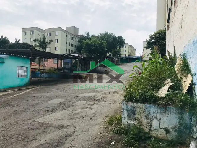 Terreno para locação com 3 casas, excelente para lava rapido, estacionameto, Paulicéia, Sã