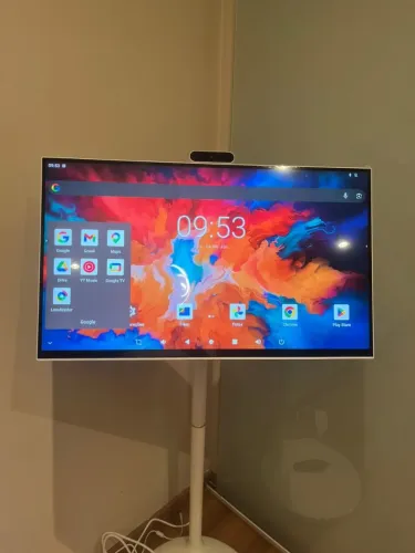 Monitor Touchscrean 27 polegadas com rodas, tipo totem