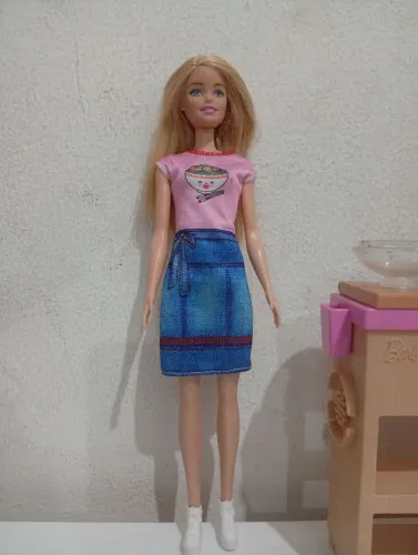 Barbie nodle bar