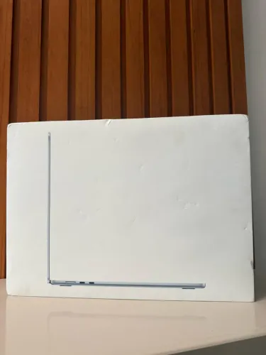 MacBook Air 15 polegadas Chip M5 24GB 1 TB