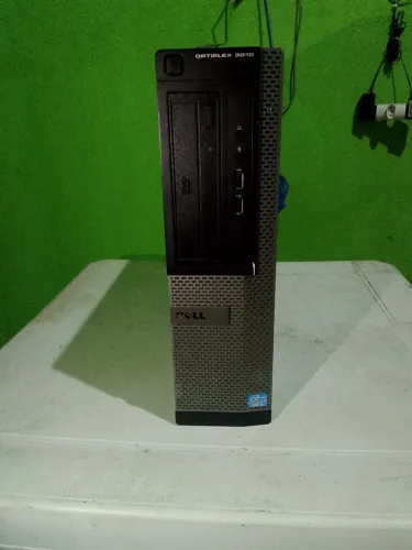 CPU core i3 + 6 ram + HD 320 gigas