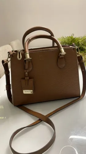 Bolsa Schütz ORIGINAL - Couro legítimo (Tamanho médio) 