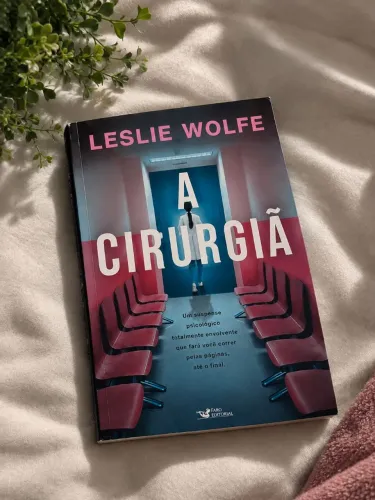 Livro A cirurgiã