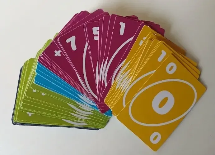 Jogo de Cartas Novo - entrega rapida!!!