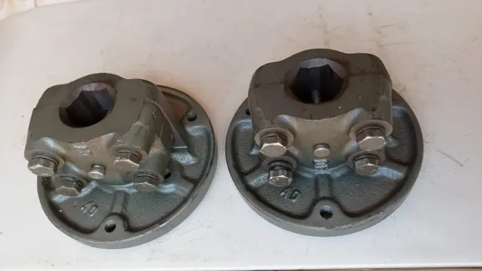 Cubos de rodas do microtrator Yanmar TC 11, e outros modelos.