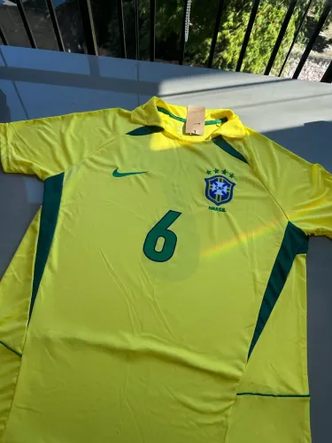 Camisa Brasil 2002 Roberto Carlos 6 | Seleção Brasileira Retrô 