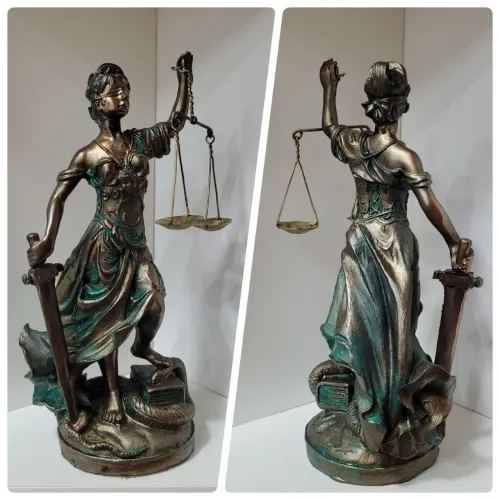 Estátua Deusa Dama da Justiça Themis Dicapri Resina