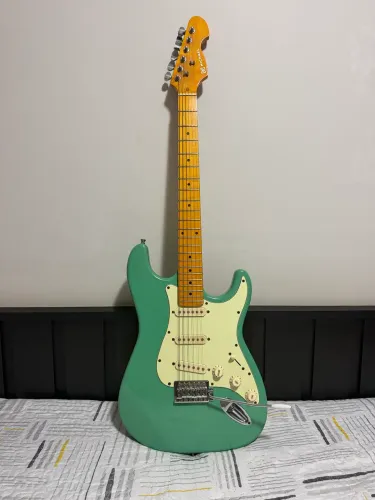 Guitarra Michael Stratocaster