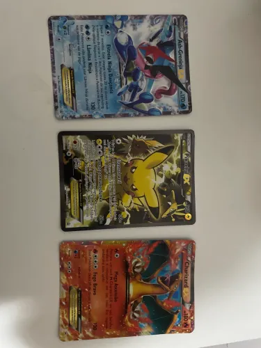 3 Cartas Pokemons Jumbo - coleção limitada