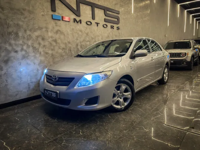 Toyota Corolla GLI 1.8 Flex 16V Aut. 2011