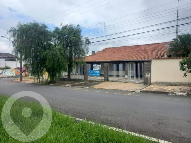 Casa de alto padrão no Alto do Jardim Eulina para venda.