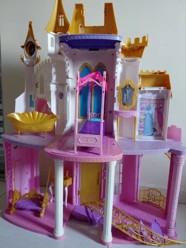 Castelo das princesas disney barbie