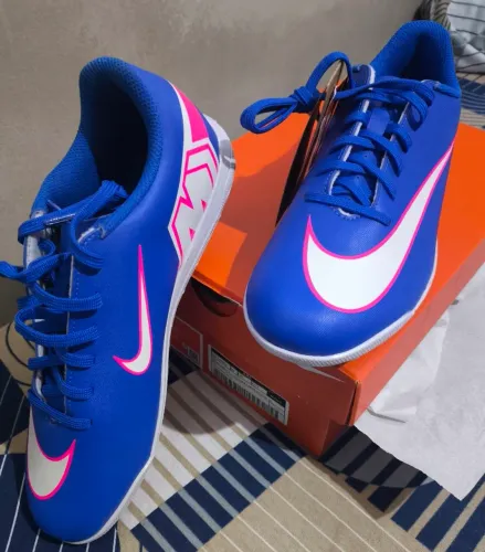Chuteira society Nike mercurial vapor 16 clube . Tamanho 39.<br>Tamanho 39<br>Nova<br>R$ 200,00