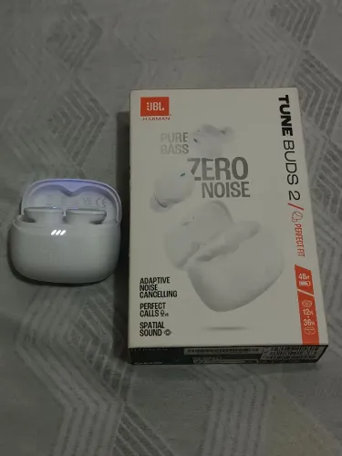 JBL Tune Buds 2