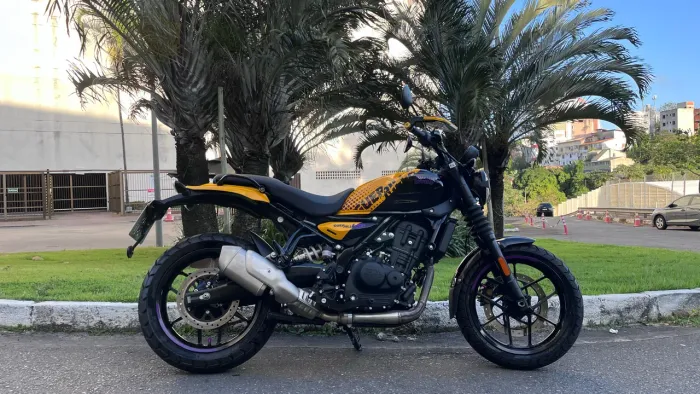 Royal Enfield Guerrilla 450 - Apenas 650 Km - Garantia de Fábrica - IMPECÁVEL