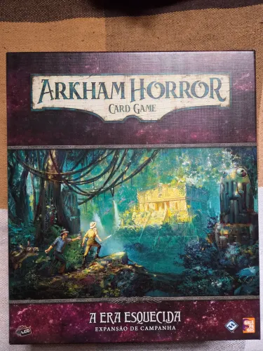 Arkham Horror card game a era esquecida