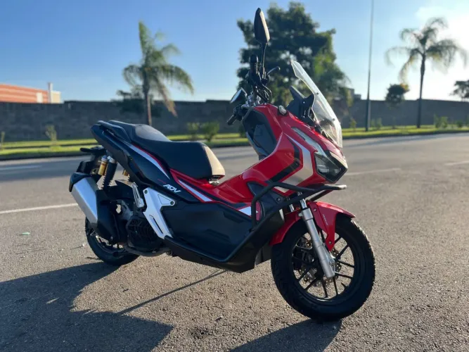 Honda ADV 150 2022 Impecável