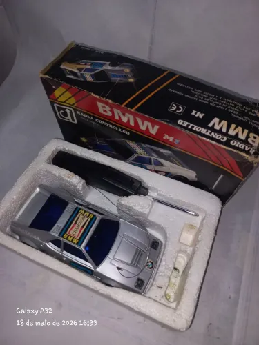 Carrinho bmw controle remoto antigo anos 90 na caixa 