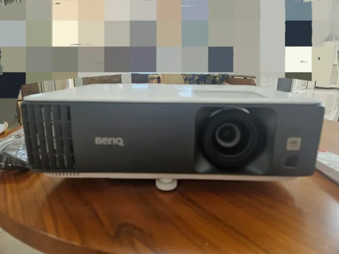 PROJETOR BENQ TK700, 4K UHD, 3.200 ANSI LUMENS, HDMI E USB, BRANCO 9H.JPK77.17L