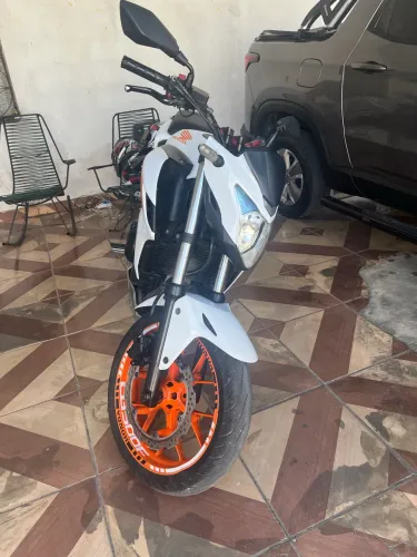 CB500 F leia