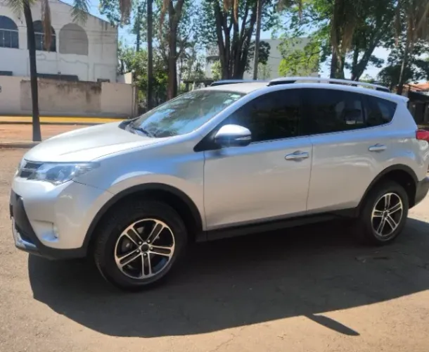 Toyota RAV4 2.0 4X4 16V Aut. 2013