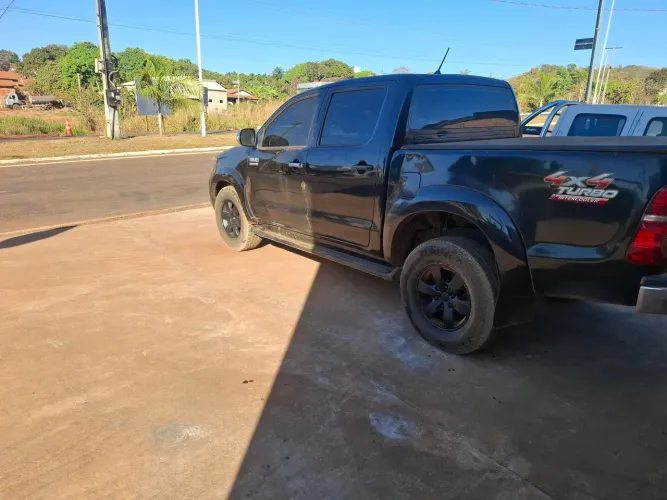 Toyota Hilux CD SRV D4-d 4X4 3.0 TDI Dies 2013