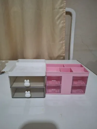 Vendo 2 Organizador de mesa com Gavetinhas