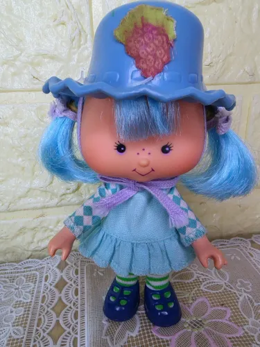 Boneca Coleção Moranguinho Estrela 1982 Uvinha