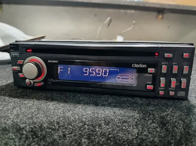 CD player Clarion VW Tech DB269MP (Funcionando tudo)